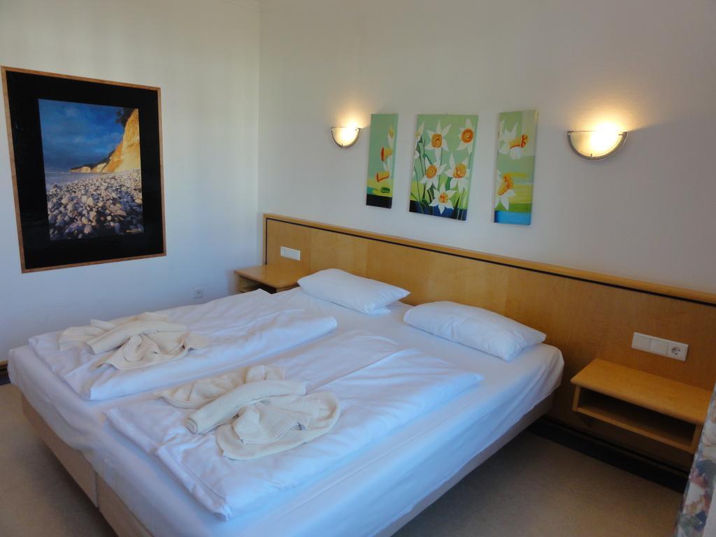 Ferienwohnung Im Duenenpark Binz Quarto foto